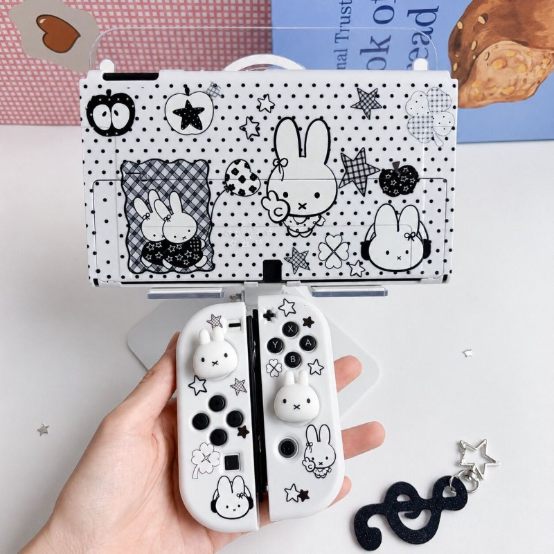 Gaming Console In Tv - Niedliche Miffy-Schutzhülle für Nintendo Switch OLED,